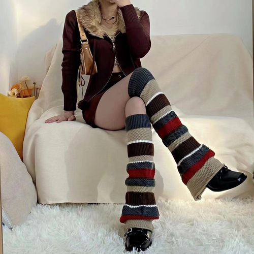 Autumn and winter retro American functional style striped stitching contrasting color niche knitted wool micro-flared wide-leg leg socks