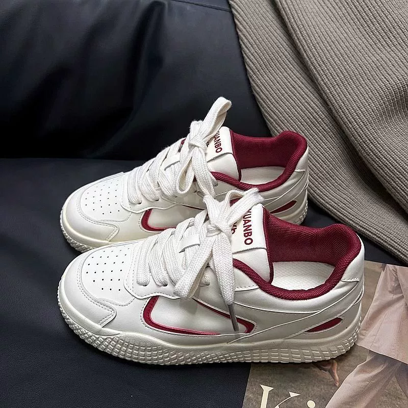 Осенняя новая корейская версия ins Студентка увеличила обувь на толстой подошве трансграничная маленькая белая обувь спортивная обувь обувь повседневная обувь оптом