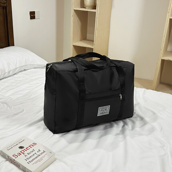 Capacious travel bag