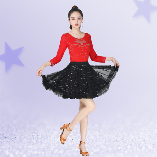 Square dance modern dance top new style women's diamond-encrusted round neck three-quarter sleeve top elegant dance Latin dance costume Jitterbug suit