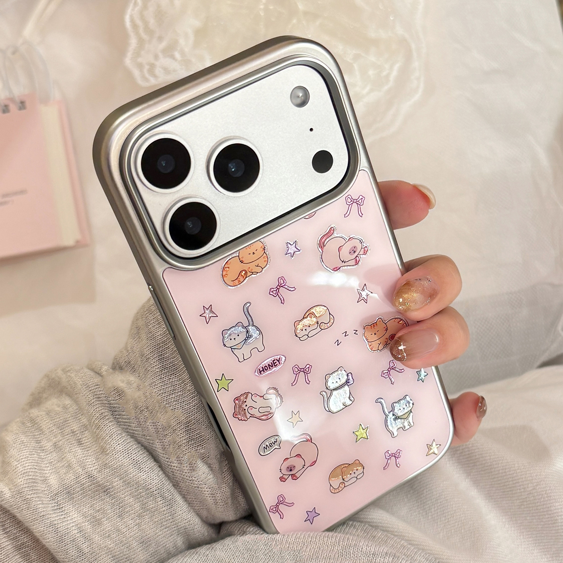 Gato lindo de oro para Apple 17 pro max caso de teléfono iPhone 16 galvanizado 14 duro 13 Huawei P70