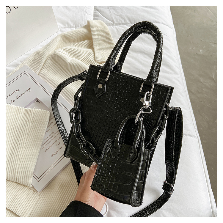New Trendy Fashion Simple Portable Tote Bag display picture 3