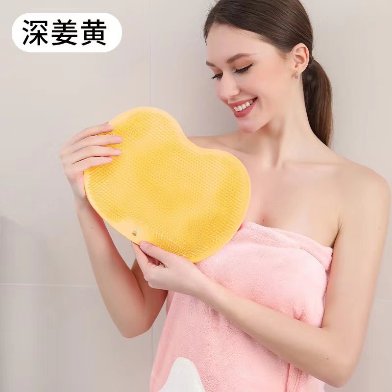 足を洗って足の神器をこすります。足の裏を磨いてマッサージします。|undefined