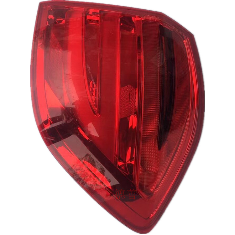 Applicable Benz GL400 GL450 GL500 GLS63 Taillights After the headlights