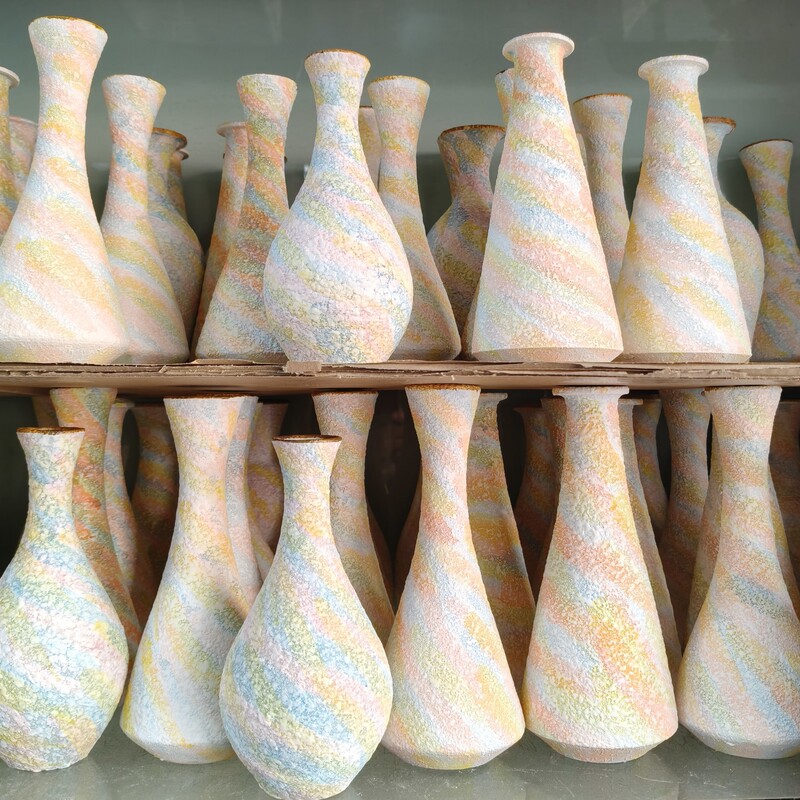 Handmade Cream Ice Cream Vase with Rainbow Stripes, Ceramic Ornament, Creative Pottery, Dried Flower Vessel, Tabletop Decoration Handmade Cream Ice Cream Vase with Rainbow Stripes, Ceramic Ornament, Creative Pottery, Dried Flower Vessel, Tabletop Decoration