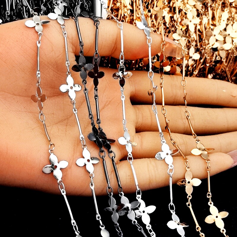 DIY Accessories Twisted Chain Four-Leaf Clover Loose Chain Jewelry Accessories Clothing Embellishments Chain DIY Accessories Twisted Chain Four-Leaf Clover Loose Chain Jewelry Accessories Clothing Embellishments Chain