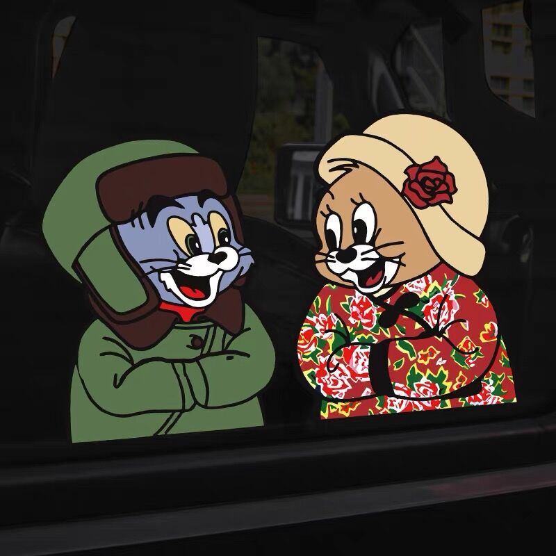 동북 면화 패딩 재킷 바람 고양이와 마우스 스티커 창조적 인 성격 만화 재미있는 오토바이 바디 반사 장식 자동차 스티커