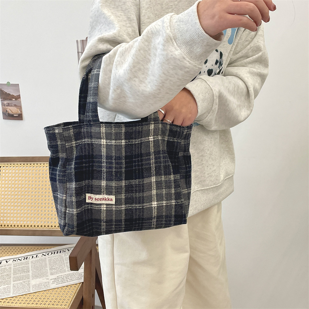 311021 Simple ins retro style woolen multi-color handbag for women, 2023 new checkered autumn and winter women's bag undefined