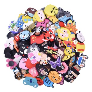 Cross-border e-commerce shoe accessories PVC plastic shoes flower Random cartoon hole shoes buckle beach shoes shoe decoration