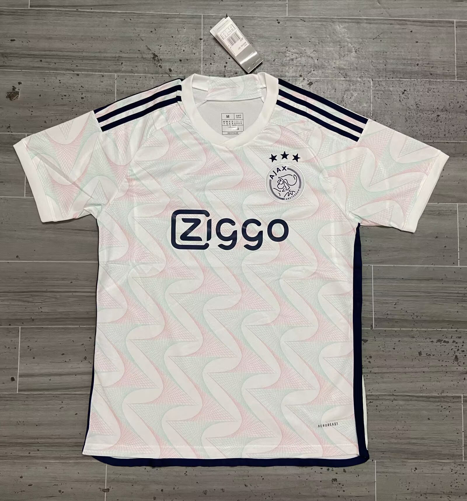 23 - 24 Ajax fuera de casa