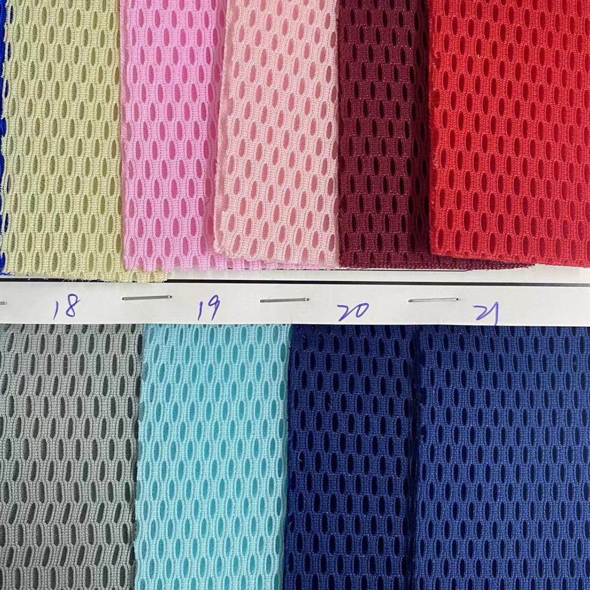 三明治网眼布小菱形宠物背心式衣服箱包拉杆箱内里汽车办公椅坐垫