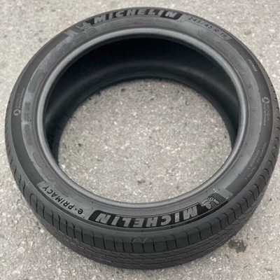 E Lingyue Weilai – Vehicle tire