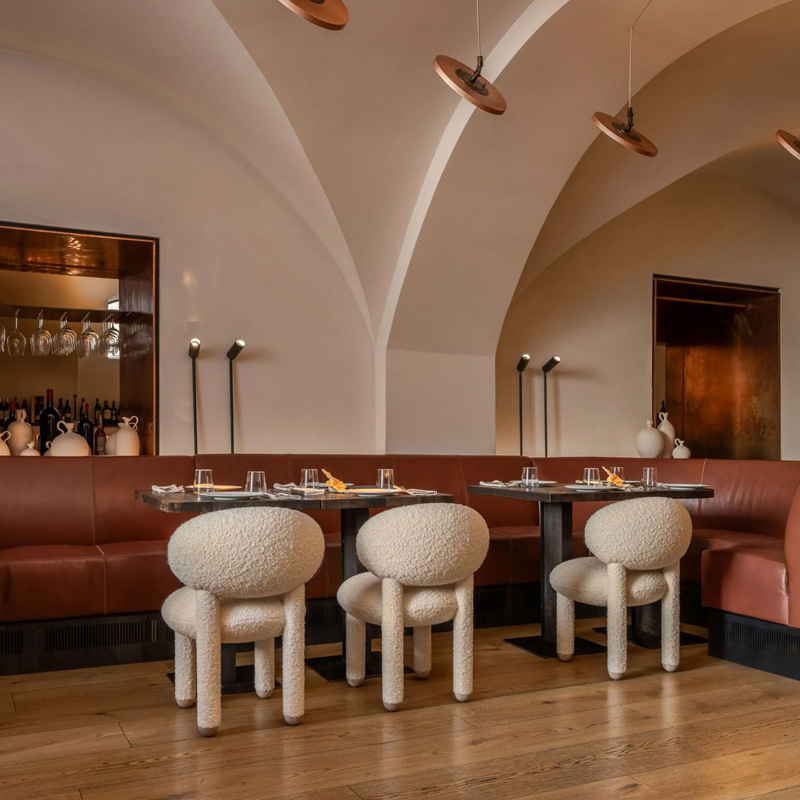 Modern celebrity-style cashmere dining chair, Italian minimalist wabi-sabi style leisure chair, designer studio reception single chair