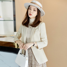 卡其色西装外套女春秋2023秋冬新款小个子短款上衣早秋休闲小西服