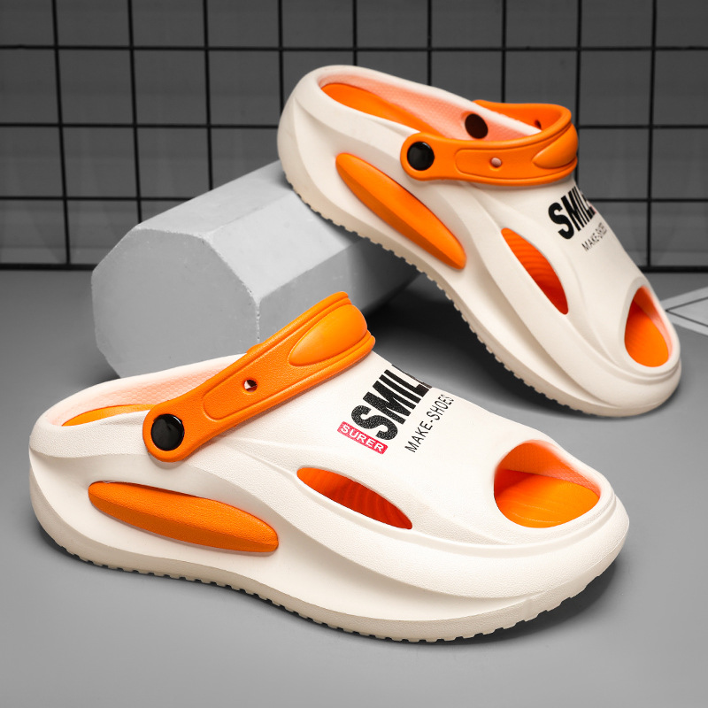 En nombre de las sandalias y pantuflas para hombres y mujeres, los estudiantes de verano EVA pisando mierda, suelas gruesas, uso externo, conducir sandalias y pantuflas transfronterizas