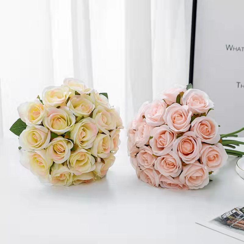 Venta al por mayor transfronteriza de ramos de novia de 18 rosas, flores de seda de alta gama para bodas, flores artificiales eternas. image 4