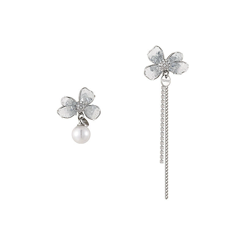 Asymmetrical retro earrings, flowered, high-quality style