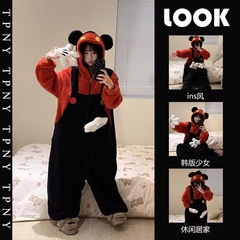 サンゴの毛の漫画のミッキーのワンピースのパジャマの女性の冬のベルベットの厚いかわいい帽子の一体式の女性の部屋の服