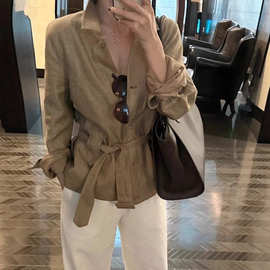 法式复古卡其色长袖衬衫外套女2026春季新款时髦洋气系带收腰上衣