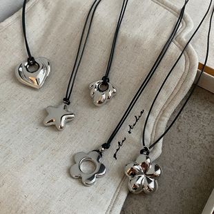 Unique Design Versatile Long Sweater Chain Black Rope Simple Ins Minimalist Cool Necklace Korean Blogger Style