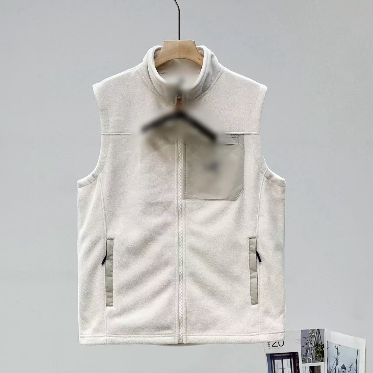 Warm fashionable vest