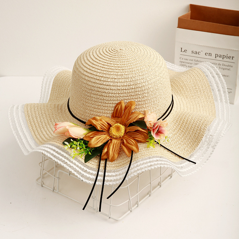 Patchwork Design Elegant, Basic Style Flat Eaves Rim Women's Elegant Basic Flower Patchwork Flat Eaves Straw Hat