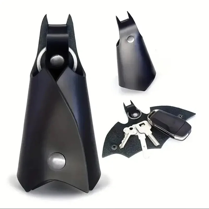 In-stock Halloween punk key case leather car keychain pendant bat-shaped key cover