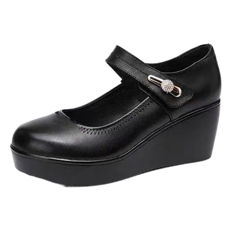 Zapatos de mamá de fondo de muffin de punta redonda 2022 Otoño Nueva plataforma de fondo grueso de mediana edad y ancianos más tamaño antideslizante zapatos de cuña