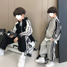 男童拼接外套套装2025秋冬新款中大童拼接开衫哈伦裤运动两件套潮