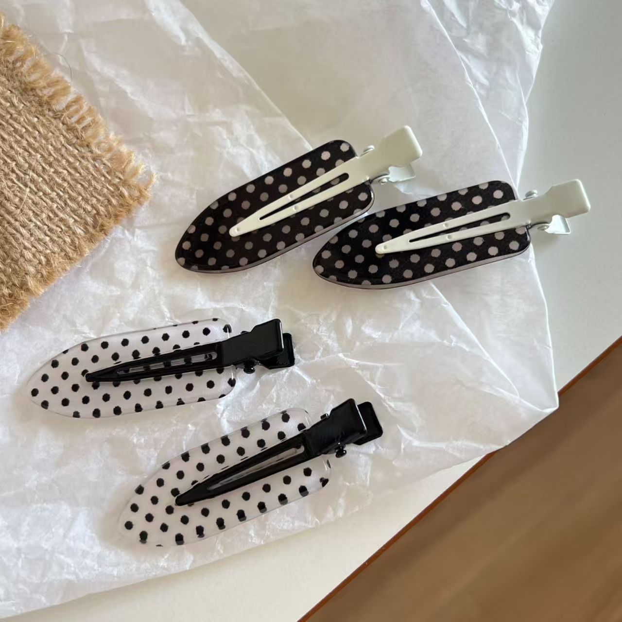 New College Style Black and White Polka Dot Hairpin for Women with Side Bangs on the Forehead, Broken Hair, Traceless Clip, Hairpin Hair Accessories