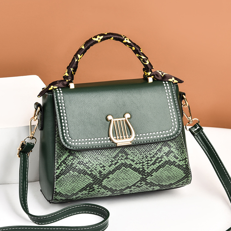 2026 nuevo estilo de lujo ligero bolso cuadrado con patrón de serpiente, bolso de damas, bolso de hombro de estilo exterior, bolso de hombro