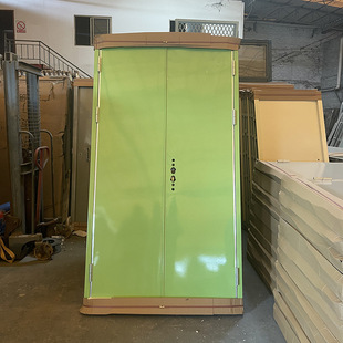 ��ɽ�ͺϺ��׿����FƤ�T��������WУ�����T�ΰ����b�k����ƽ�_�T