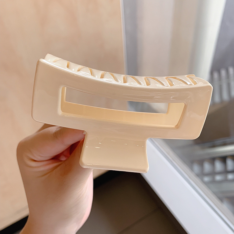 Clip de agarre de color café de Maillard, gran cantidad de cabello de alta calidad, clip grande, elegante, simple coreano, sin dañar el cabello, clip de tiburón, mujer