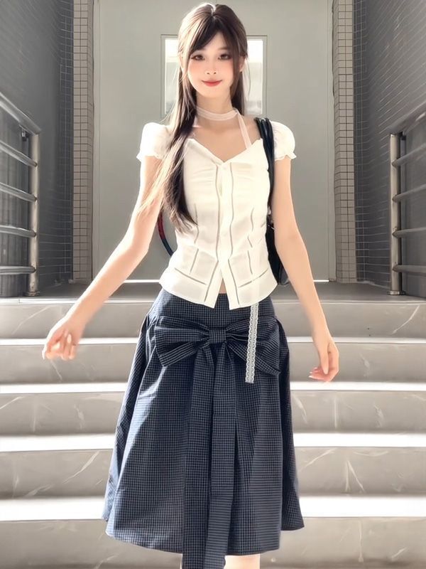 Two-Piece Suit Seaside Resort Style Sweet Style Slim White Shirt + Matching Bow Plaid Skirt