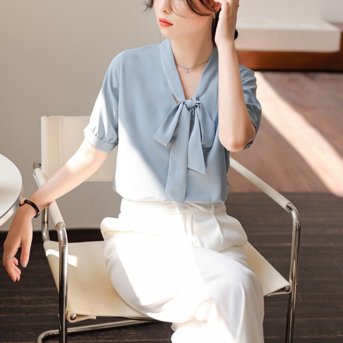 Leisure Lead Design Women's Short Sleeve Shirt 2025 Summer New Drop Waist Slimming Simple Commute White Collared Shirt