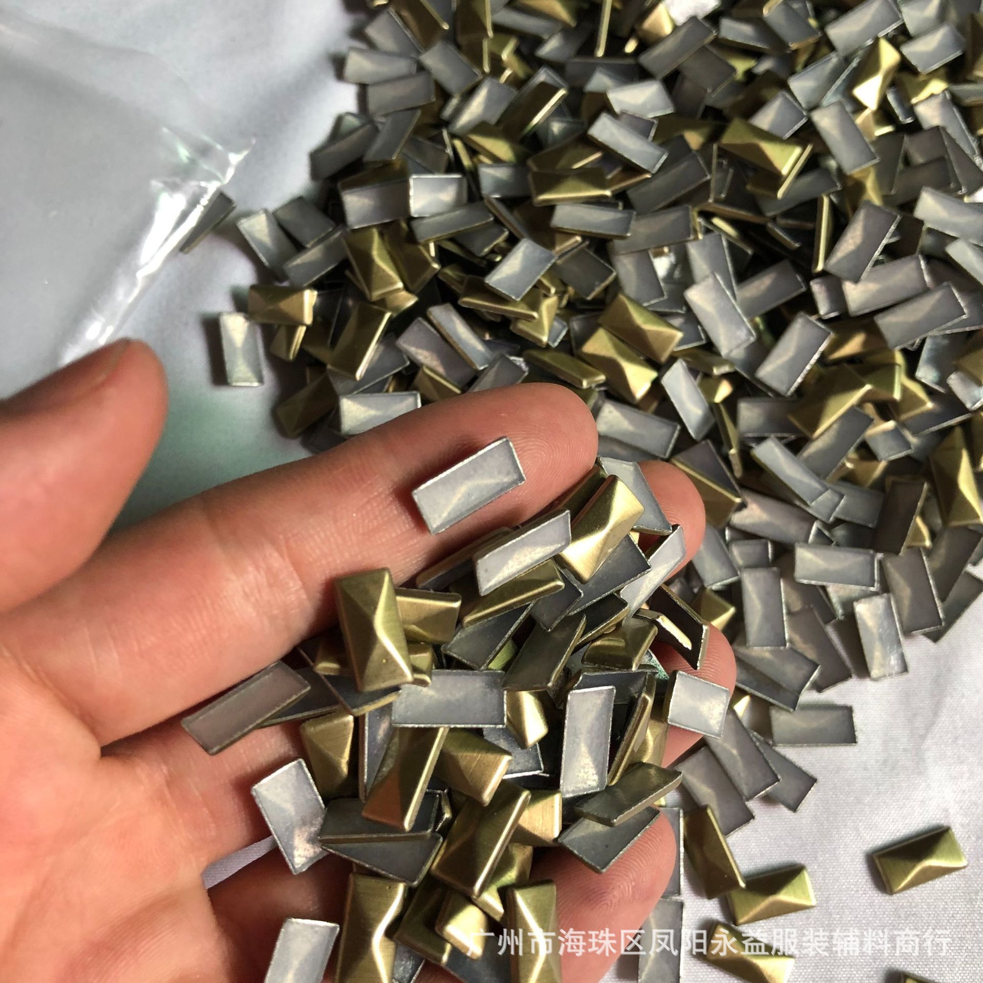 环保烫片仿铜片LC86箱包饰品铝烫片烫图铝平片八角片半圆珠八角片