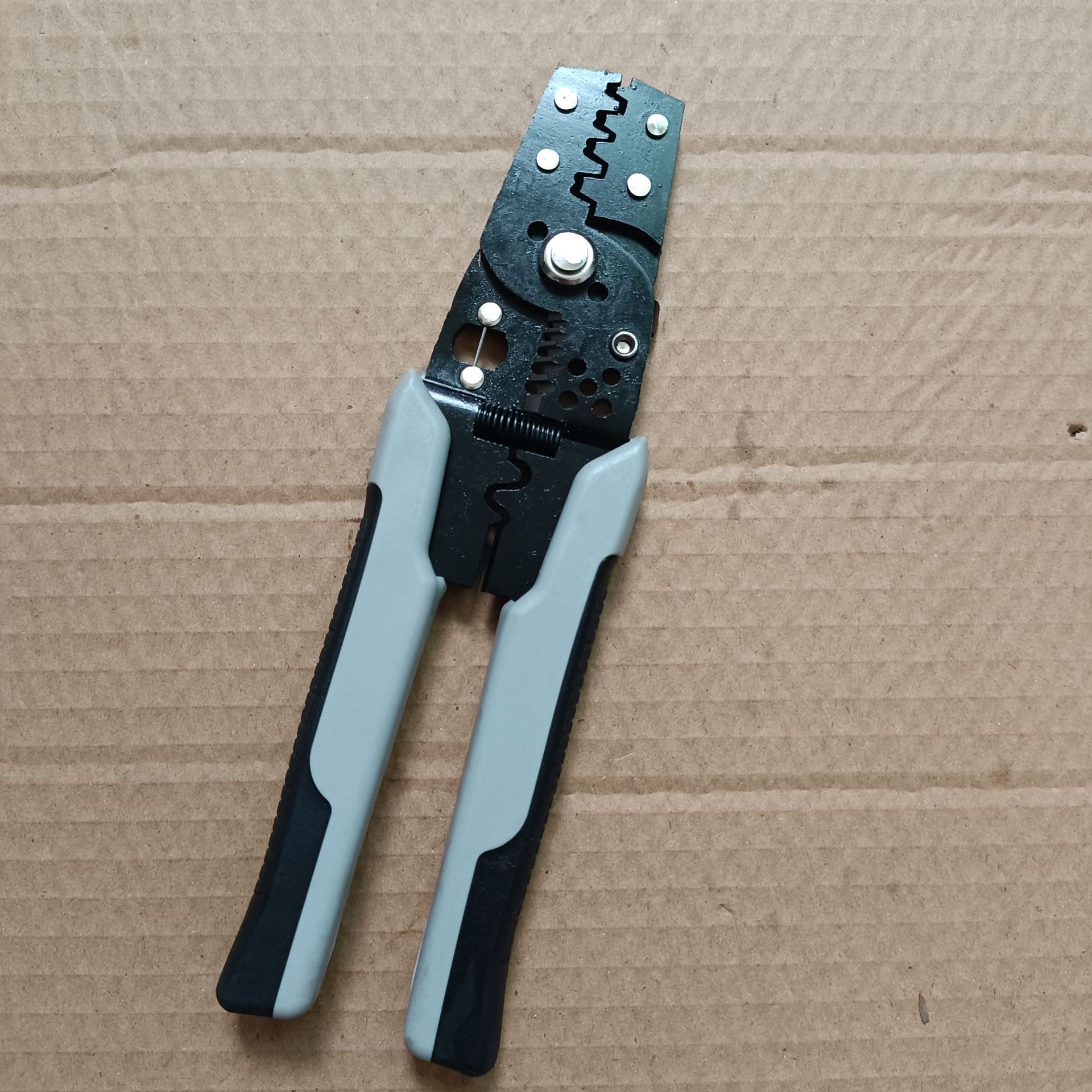 压线钳多功能压线帽裸端子压接钳绝缘线鼻子夹线钳插簧冷压端子钳