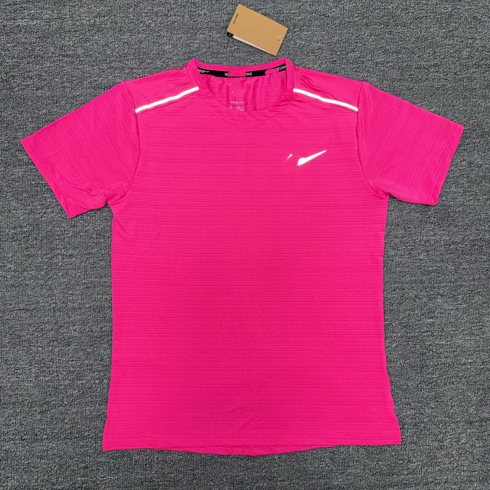 Nike Dri-FIT T-shirt Pink