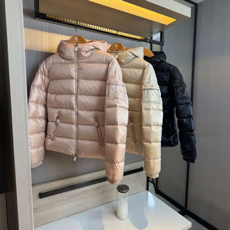 M brand high-end version 26 autumn/winter new classic women's slim-fit waist-cinching down jacket, short coat, stylish and versatile M brand high-end version 26 autumn/winter new classic women's slim-fit waist-cinching down jacket, short coat, stylish and versatile