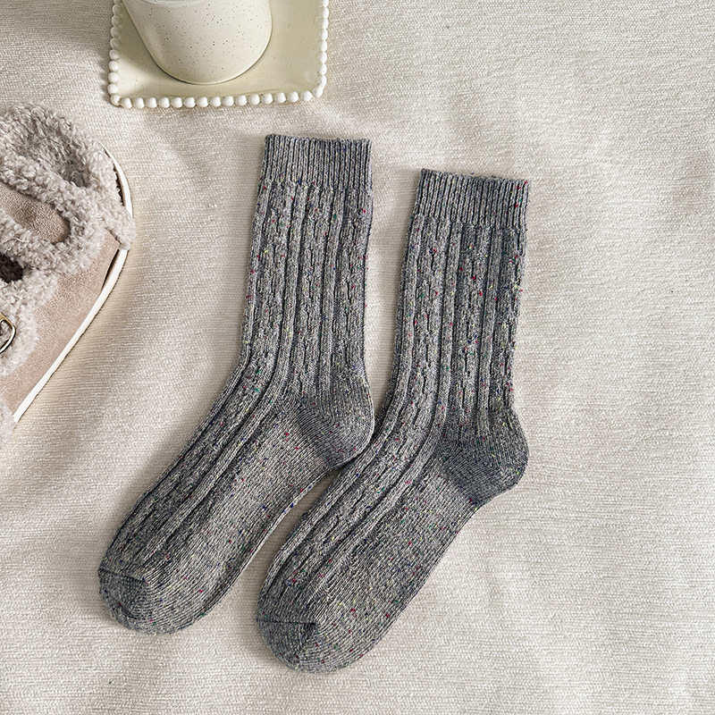 Calcetines de invierno y invierno para mujeres, calcetines de calentamiento más gruesas y calcetines de invierno para mujeres con doble aguja.