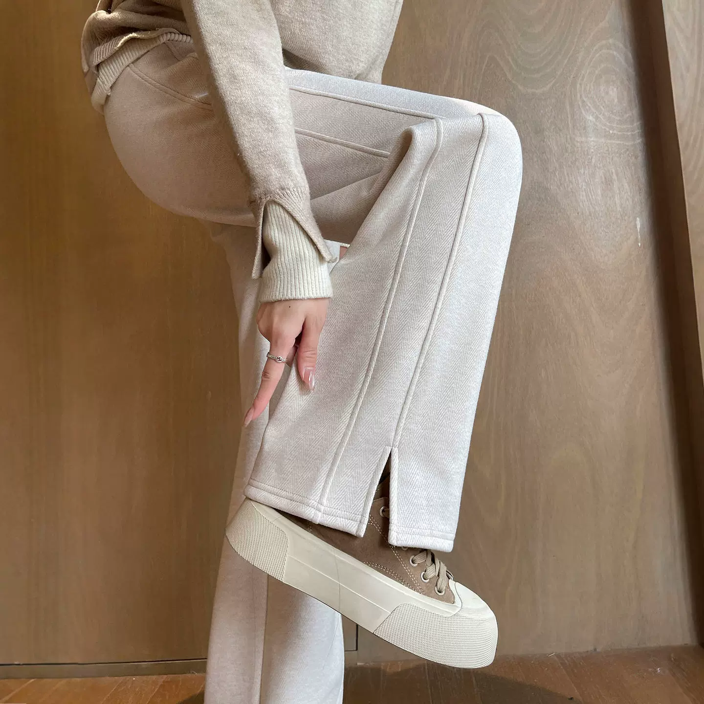 人字纹阔腿裤女秋冬2025新款加绒毛呢直筒裤垂感小个子窄版香蕉裤