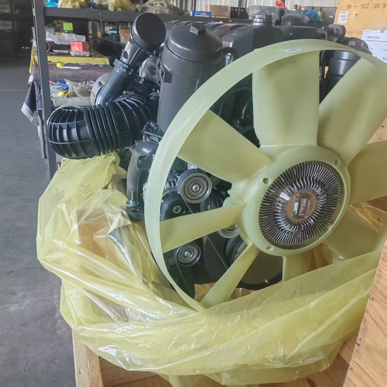 Suitable for Benchi Truck Engine Assembly Om460 Maintenance and Maintenance Pump Truck Auto Parts Manufacturers Supply