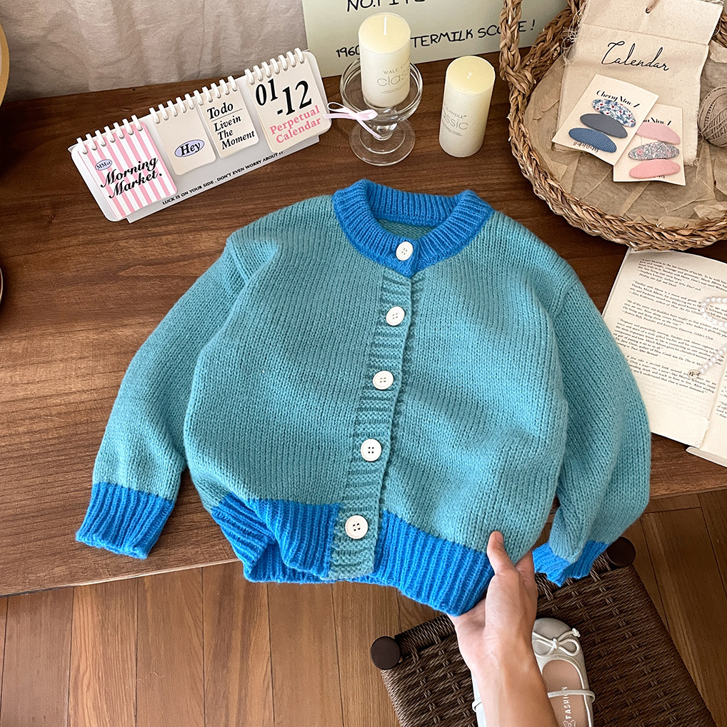 Mädchen Strickjacke – Stilvoller Cardigan Mit Kontrastfarben_voghion.com