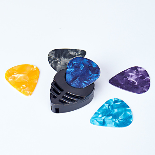 Guitar pick box picks acoustic guitar electric guitar picks pure black heart-shaped pick box small triangular pick box