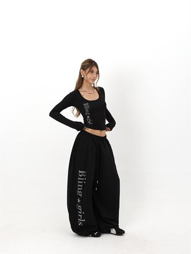 Innerwear printed base layer stylish girl with rhinestones American style long sleeve t-shirt for women autumn street slimming top with letters and slim fit