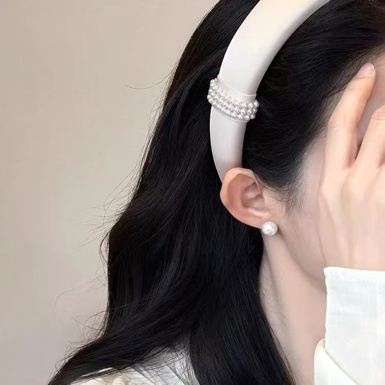 Korean-Style Wide-Brimmed High-Top Headband 2026 New Model for Women, Enhances Hair Volume, Makes Face Appear Smaller, Spring/Summer Pearl Headband