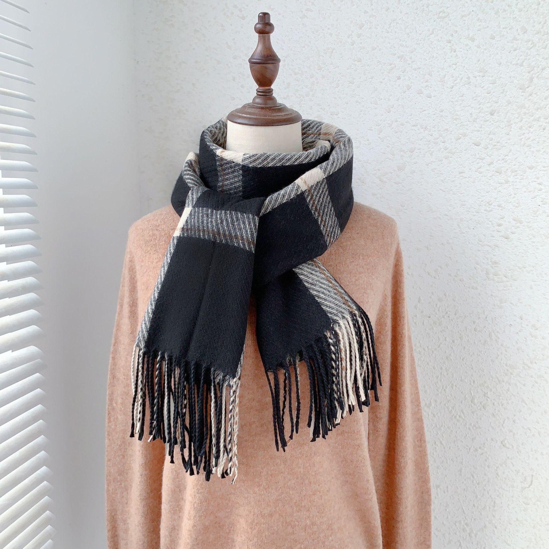 Bufanda de Otoño 2025 para Mujer, Estilo Coreano y Japonés, Retro, Imitación de Cachemira, Cálida, con Flecos, a Cuadros, Versátil, Delgada, para Primavera y Otoño