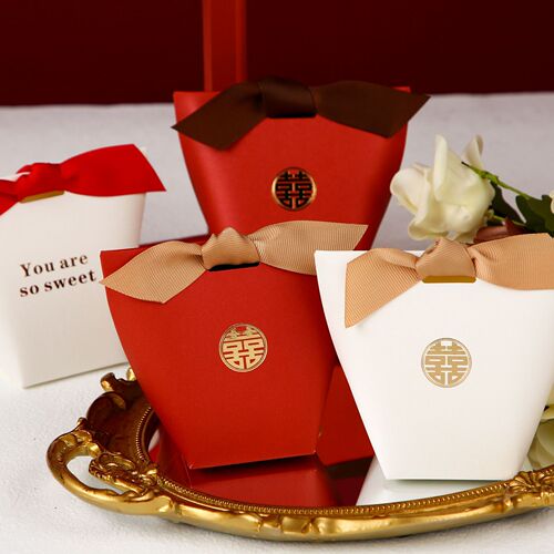 Ins style simple Korean solid color cute romantic wedding candy box return gift box can be printed with pattern wedding candy box