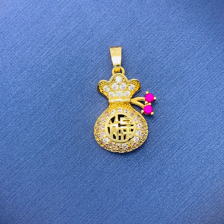 百種類のペンダントは心のままにファッションの経典を配合します。カップルの美しいペンダントは親友のアクセサリーを送ります。