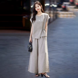 时尚休闲套装;其他短外套;羽绒服
